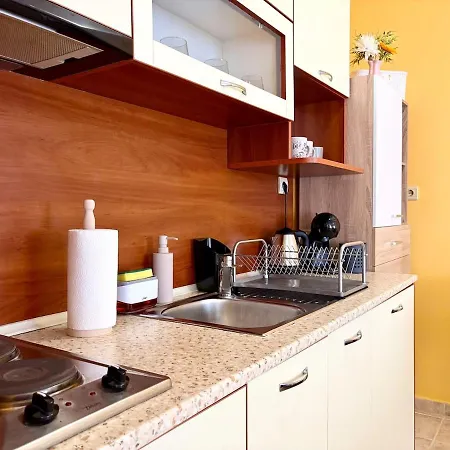 Palm Breeze Pool Retreat Διαμέρισμα