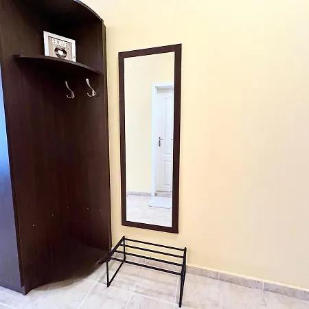 Palm Breeze Pool Retreat Διαμέρισμα Βάρνα